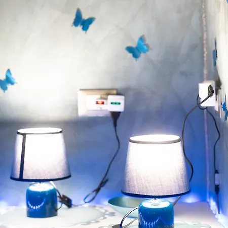 ホームステイ Interno 6 ローマ