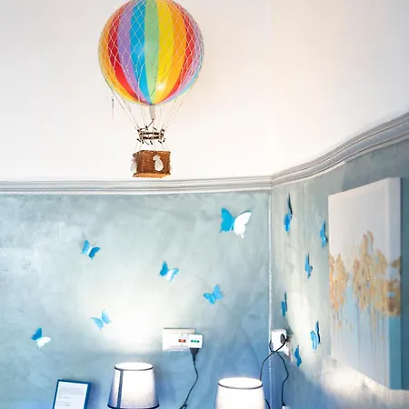 Interno 6 *