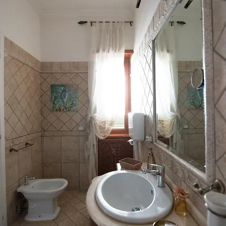 Interno 6 *