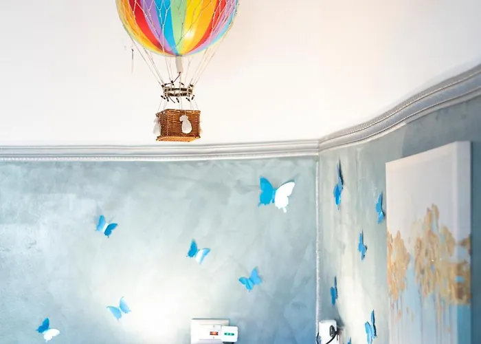 Interno 6 *
